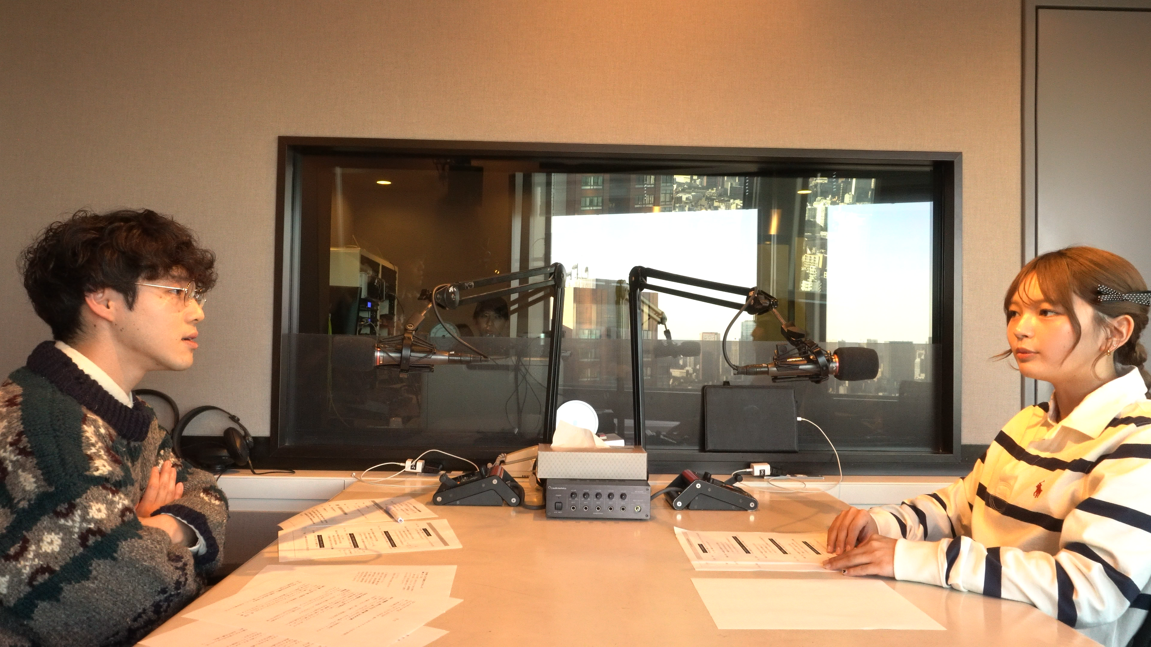 先生の思い出について話す石本さんと福留さん