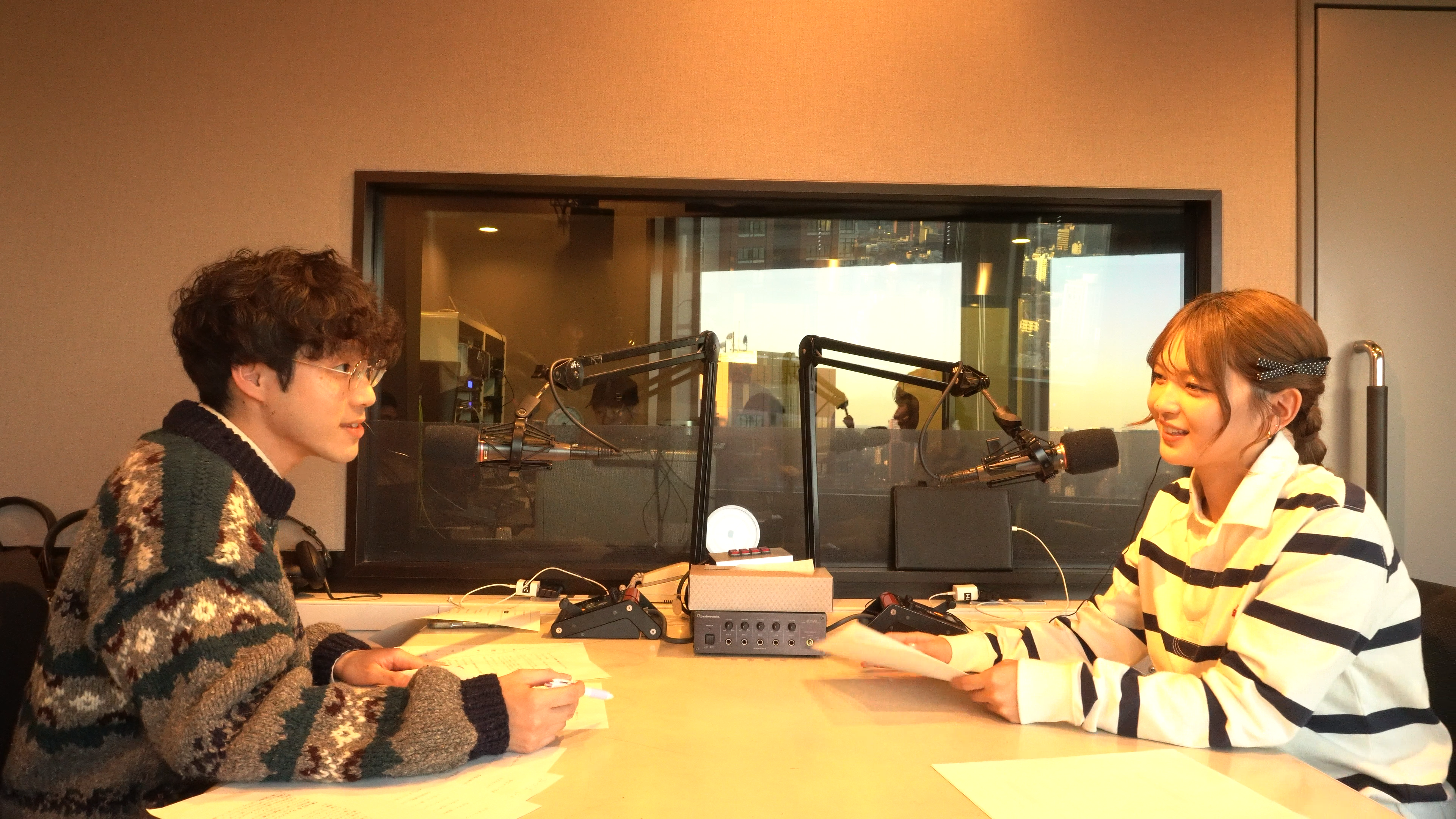 おすすめ回について話す石本さんと福留さん